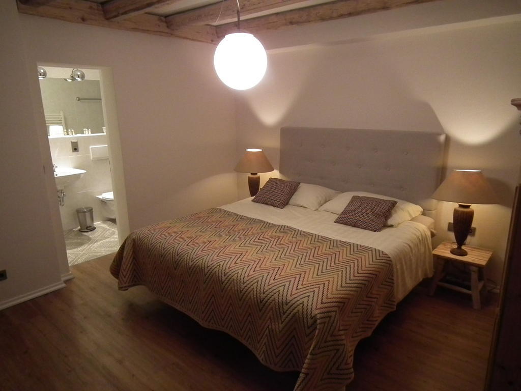 Hotel Cafe Del Maar Schalkenmehren Quarto foto
