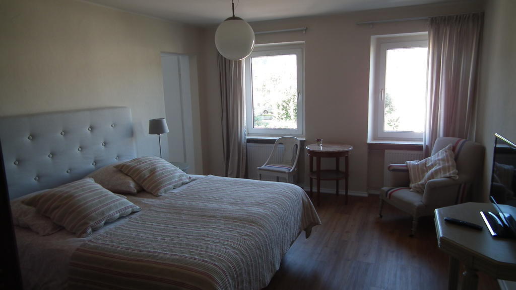 Hotel Cafe Del Maar Schalkenmehren Quarto foto